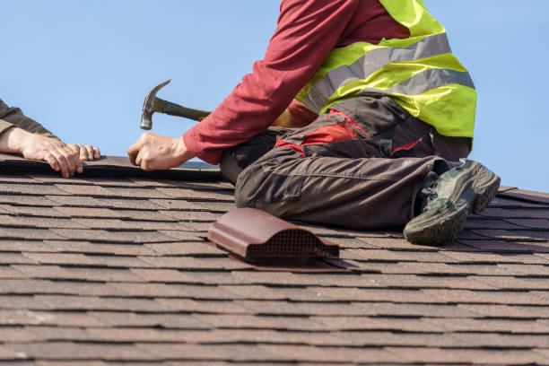Best Roof Maintenance Services  in Greens Farms, CT